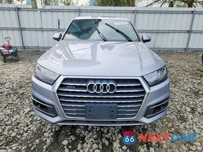 Piąte zdjęcie samochodu w środku: 2018 AUDI Q7 PREMIUM PLUS VIN:WA1LAAF76JD024666 - miniatura