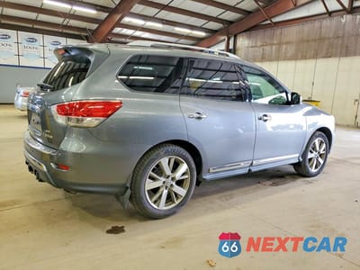 Trzecie zdjęcie samochodu z tyłu: 2016 NISS PATHFINDER PLATINUM VIN:5N1AR2MM3GC612071 - miniatura
