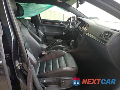 Zdjęcie 7 z 12 samochodu: 2015 VOLKSWAGEN GTI VIN:3VW4T7AU0FM041749 - miniatura