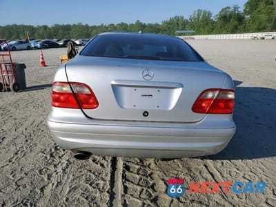 Zdjęcie 6 z 12 samochodu: 2001 MERCEDES-BENZ CLK 430 VIN:WDBLJ70G61F175379 - miniatura