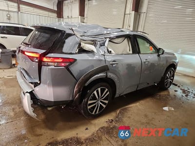 Trzecie zdjęcie samochodu z tyłu: 2025 NISSAN PATHFINDER PLATINUM VIN:5N1DR3DK9SC200182 - miniatura