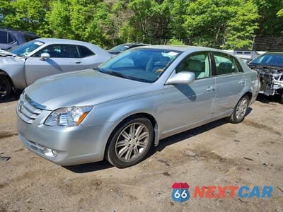 2007 TOYOTA AVALON LIMITED 4T1BK36B17U212420 - główne zdjęcie licytacji z USA - miniatura