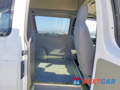 Zdjęcie 10 z 12 samochodu: 2014 FORD E250 E250 VIN:1FTNE2EL7EDA47547 - miniatura
