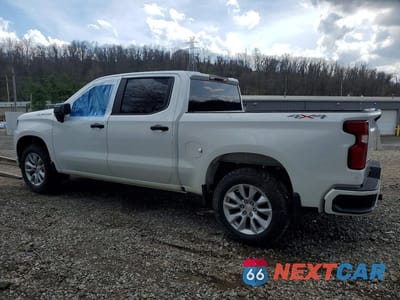 Drugie zdjęcie samochodu z przodu: 2021 CHEVROLET SILVERADO K1500 CUSTOM VIN:3GCPYBEK0MG247999 - miniatura