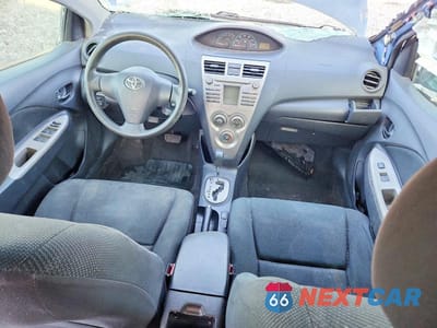 Zdjęcie 8 z 13 samochodu: 2011 TOYOTA YARIS BASE VIN:JTDBT4K33B1404700 - miniatura