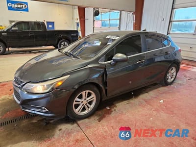 2017 CHEVROLET CRUZE LT 3G1BE6SM8HS538424 - główne zdjęcie licytacji z USA - miniatura
