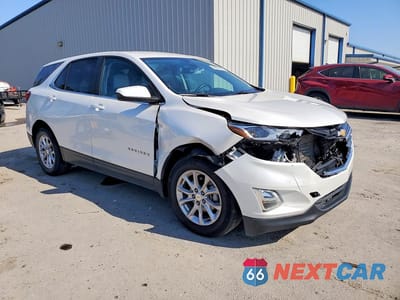 Czwarte zdjęcie samochodu z boku: 2021 CHEVROLET EQUINOX LT VIN:3GNAXKEV5MS168500 - miniatura