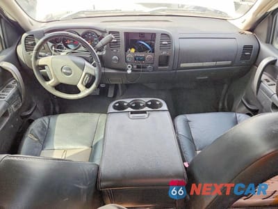 Zdjęcie 8 z 11 samochodu: 2010 GMC SIERRA K1500 SLE VIN:3GTRKVE35AG171423 - miniatura