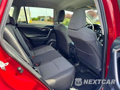 Zdjęcie 6 z 14 samochodu: 2020 TOYOTA RAV4 XLE VIN:2T3P1RFV0LW100800 - miniatura
