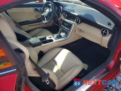 Zdjęcie 8 z 12 samochodu: 2012 MERCEDES-BENZ SLK 350 VIN:WDDPK5HA4CF005163 - miniatura