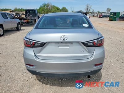 Zdjęcie 6 z 13 samochodu: 2017 TOYOTA YARIS IA BASE VIN:3MYDLBYV0HY175114 - miniatura