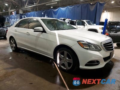 Czwarte zdjęcie samochodu z boku: 2014 MERCEDES-BENZ E 350 VIN:WDDHF5KB6EA820586 - miniatura