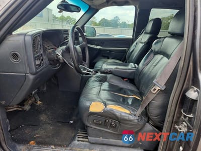 Zdjęcie 7 z 12 samochodu: 2001 GMC NEW SIERRA K1500 VIN:1GTEK19T91E181459 - miniatura