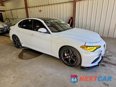 Czwarte zdjęcie samochodu z boku: 2017 ALFA ROMEO GIULIA TI VIN:ZARFAECN9H7537907 - miniatura