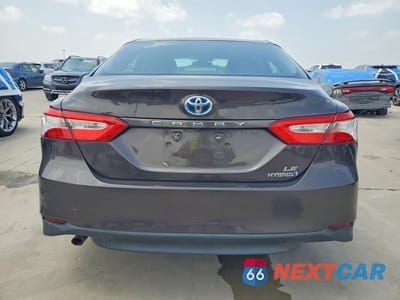 Zdjęcie 6 z 12 samochodu: 2018 TOYOTA CAMRY LE VIN:4T1B31HK0JU502993 - miniatura