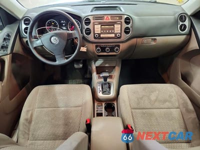 Zdjęcie 8 z 13 samochodu: 2010 VOLKSWAGEN TIGUAN SE VIN:WVGBV7AX5AW522535 - miniatura