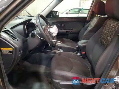 Zdjęcie 7 z 11 samochodu: 2011 KIA SOUL + VIN:KNDJT2A29B7246529 - miniatura