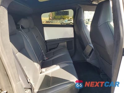Zdjęcie 10 z 13 samochodu: 2024 TESLA CYBERTRUCK VIN:7G2CEHED0RA018368 - miniatura
