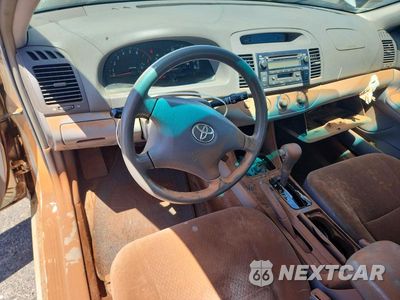 Zdjęcie 8 z 11 samochodu: 2003 TOYOTA CAMRY LE VIN:JTDBE32K430172403 - miniatura