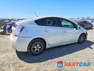 Trzecie zdjęcie samochodu z tyłu: 2010 TOYOTA PRIUS IV VIN:JTDKN3DUXA1299050 - miniatura