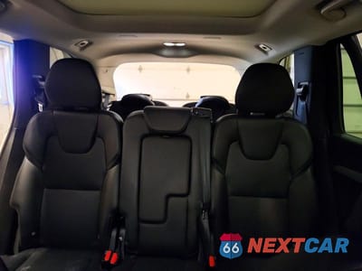 Zdjęcie 10 z 13 samochodu: 2023 VOLVO XC90 CORE VIN:YV4L12PV5P1962674 - miniatura