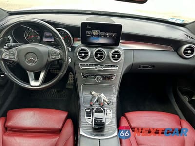 Zdjęcie 9 z 13 samochodu: 2016 MERCEDES-BENZ C 300 4MATIC VIN:55SWF4KB7GU116174 - miniatura