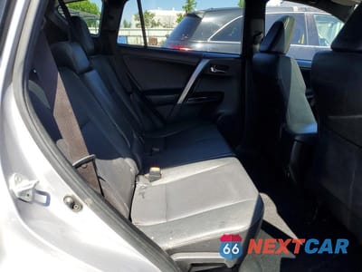 Zdjęcie 11 z 13 samochodu: 2018 TOYOTA RAV4 SE VIN:JTMNFREVXJD111016 - miniatura