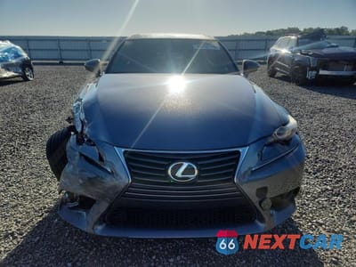 Piąte zdjęcie samochodu w środku: 2016 LEXUS IS 300 VIN:JTHCM1D20G5006539 - miniatura