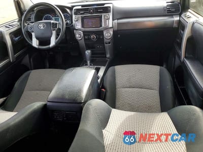 Zdjęcie 8 z 12 samochodu: 2019 TOYOTA 4RUNNER SR5 VIN:JTEZU5JR2K5202118 - miniatura