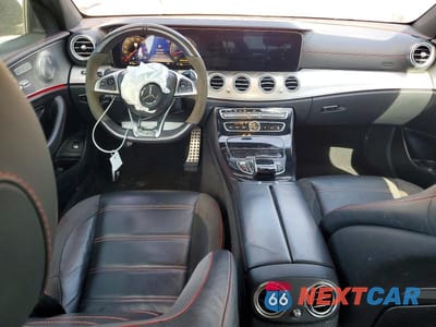 Zdjęcie 8 z 12 samochodu: 2018 MERCEDES-BENZ E 43 4MATIC AMG VIN:WDDZF6EB8JA348794 - miniatura