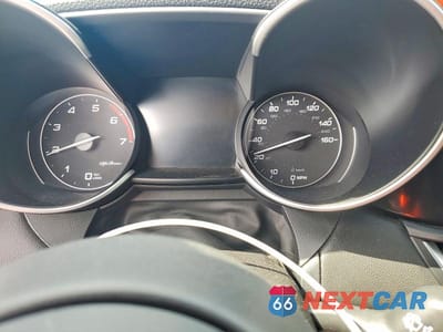 Zdjęcie 9 z 13 samochodu: 2018 ALFA ROMEO GIULIA VIN:ZARFAEBN2J7565619 - miniatura