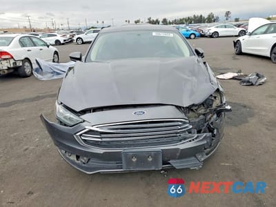 Piąte zdjęcie samochodu w środku: 2017 FORD FUSION SE HYBRID VIN:3FA6P0LU5HR164835 - miniatura