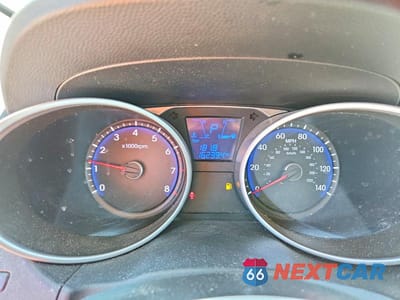 Zdjęcie 9 z 12 samochodu: 2013 HYUNDAI TUCSON GLS VIN:KM8JUCAC3DU678934 - miniatura