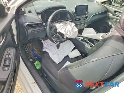 Zdjęcie 8 z 12 samochodu: 2019 NISSAN ALTIMA 2.5 S VIN:1N4BL4BV1KC218262 - miniatura