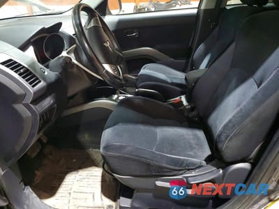 Zdjęcie 7 z 13 samochodu: 2012 MITSUBISHI OUTLANDER SE VIN:JA4JT3AX0CU610254 - miniatura