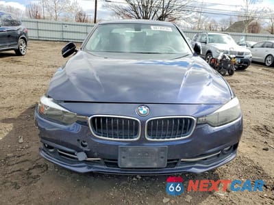 Piąte zdjęcie samochodu w środku: 2016 BMW 328 XI SULEV VIN:WBA8E3G58GNU00535 - miniatura