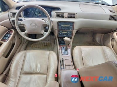 Zdjęcie 8 z 13 samochodu: 2001 TOYOTA CAMRY XLE V6 VIN:4T1BF28K31U122706 - miniatura
