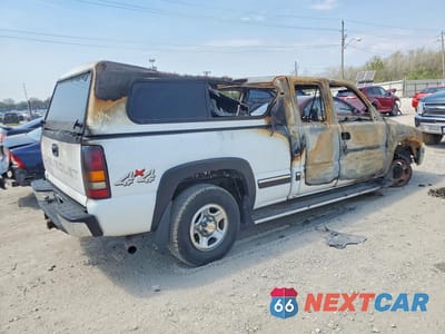 Trzecie zdjęcie samochodu z tyłu: 2001 CHEVROLET SILVERADO K1500 VIN:1GCEK19V61Z223354 - miniatura