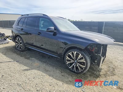 Czwarte zdjęcie samochodu z boku: 2023 BMW X7 M60I VIN:5UX33EM02P9R10717 - miniatura