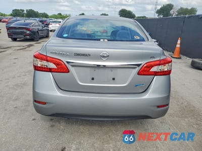 Zdjęcie 6 z 12 samochodu: 2013 NISSAN SENTRA S VIN:3N1AB7AP7DL751255 - miniatura