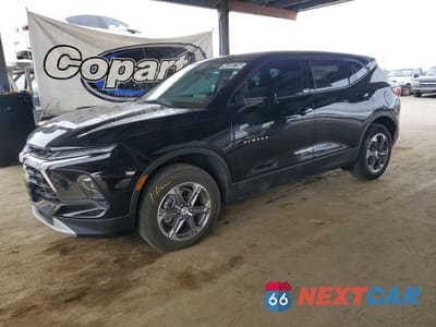 2025 CHEVROLET BLAZER 2LT 3GNKBHR44SS204892 - główne zdjęcie licytacji z USA - miniatura