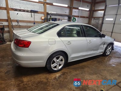 Trzecie zdjęcie samochodu z tyłu: 2011 VOLKSWAGEN JETTA TDI VIN:3VW3L7AJ7BM072184 - miniatura