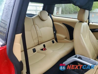 Zdjęcie 11 z 14 samochodu: 2007 MINI COOPER VIN:WMWMF33577TU63509 - miniatura