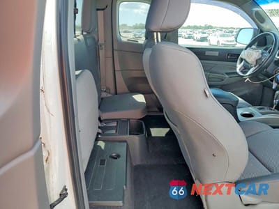 Zdjęcie 10 z 13 samochodu: 2013 TOYOTA TACOMA V6 VIN:5TFUU4ENXDX056607 - miniatura