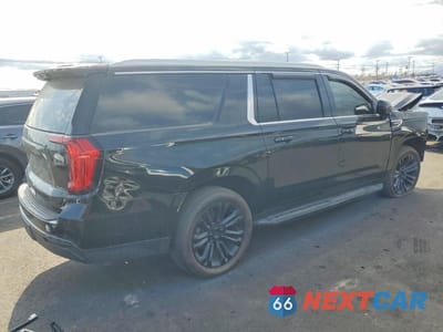 Trzecie zdjęcie samochodu z tyłu: 2021 GMC YUKON XL K1500 SLE VIN:1GKS2FKDXMR330255 - miniatura