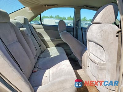 Zdjęcie 10 z 11 samochodu: 2004 TOYOTA CAMRY LE VIN:4T1BE32K14U831740 - miniatura