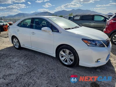 Czwarte zdjęcie samochodu z boku: 2010 LEXUS HS 250H VIN:JTHBB1BA5A2037449 - miniatura