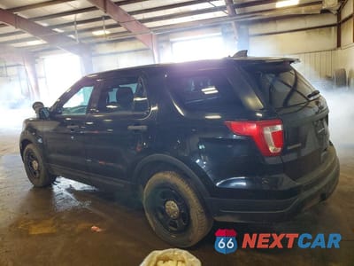 Drugie zdjęcie samochodu z przodu: 2018 FORD EXPLORER POLICE INTERCEPTOR VIN:1FM5K8ATXJGC74656 - miniatura