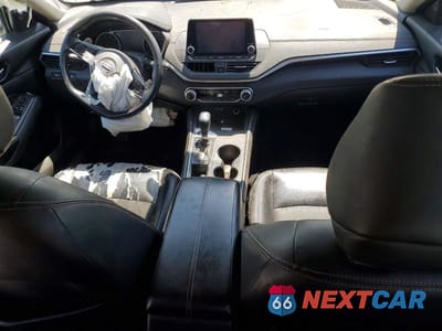 Zdjęcie 8 z 13 samochodu: 2020 NISSAN ALTIMA VIN:1N4BL4CV4LC212360 - miniatura