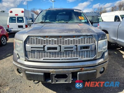 Piąte zdjęcie samochodu w środku: 2013 FORD F150 SUPER CAB VIN:1FTFX1EFXDKG38176 - miniatura